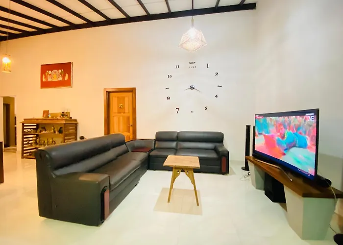 Ayubowan Holiday Home